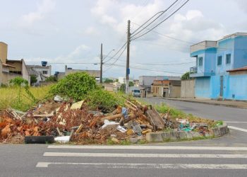 Prefeitura intensifica fiscalização de lotes e terrenos baldios e multa pode chegar a R$ 1,6 mil