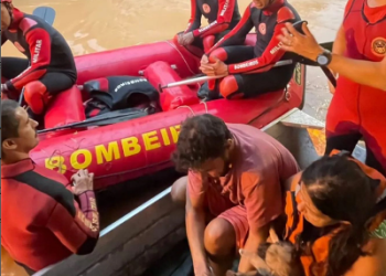 15 mortos e mais de 4,7 mil pessoas fora de casa devido às fortes chuvas no ES
