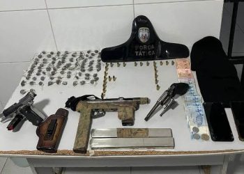 Polícia Militar “Bota pra Torar” em Sooretama e tira de circulação submetralhadora, pistola, revólver, munições, drogas e leva dois para a delegacia