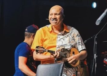 Anderson Leonardo esteve com Molejo para show em agosto de 2013 em Linhares