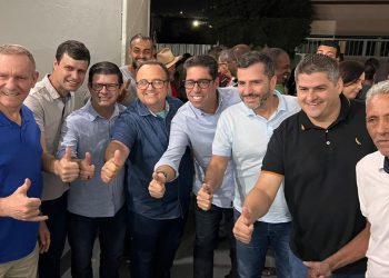 Varly Lima lança pré-candidatura a prefeito de Mantenópolis com apoio de lideranças estaduais de direita e esquerda