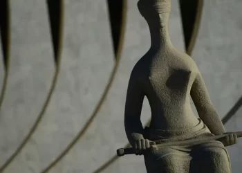 Entenda a decisão do STF sobre descriminalização do porte de maconha