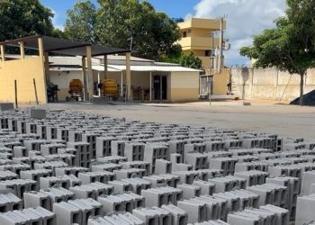 Fábrica da Penitenciária de Linhares produz mil blocos de concreto por dia