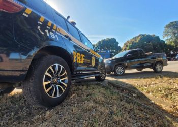 PRF recupera dois veículos roubados na BR-101