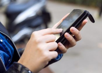 Governo lança projeto para recuperar celulares roubados