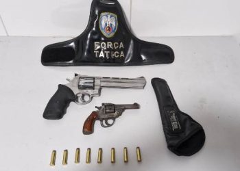 Policiais da Força Tática apreendem dois revólveres e evitam possível homicídio, envolvendo negociação de propriedade Rural