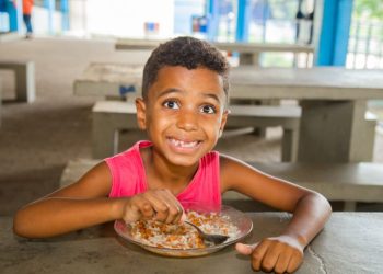 Almoço nas Férias: escolas da prefeitura de Linhares abrirão para atender estudantes durante férias de julho
