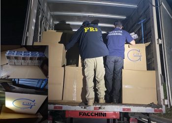 PRF faz nova apreensão de cigarros contrabandeados em Guarapari