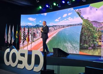 Governador do Espírito Santo participa da 12ª reunião do Cosud, em Santa Catarina
