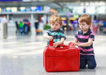 FÉRIAS – O que é preciso para viajar com crianças: orientações para ônibus, avião e automóvel