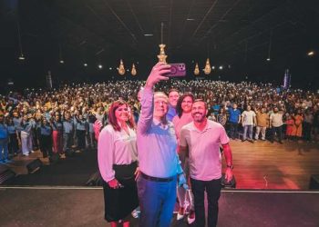 Programa QualificarES realiza formatura de 1.881 alunos na Região Metropolitana