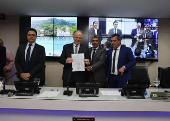 No Dia do Serrano, Governo do Estado anuncia R$ 83 milhões em infraestrutura na Serra