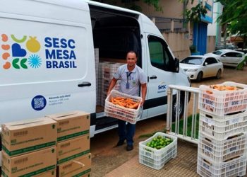 Sesc Mesa Brasil doa mais de 1 tonelada de alimentos para afetados pela chuva em Rio Bananal