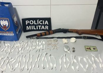 Polícia apreende drogas e arma de fogo em patrulhamento no Rio Quartel, em Linhares