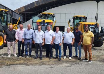 Governo do Estado impulsiona desenvolvimento agrícola com entrega de máquinas e equipamentos