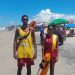 Família de Vila Velha é salva por casal de guarda-vidas em Guriri