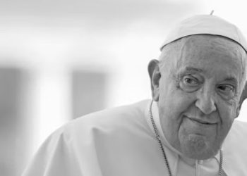 Morre papa Francisco aos 88 anos, diz Vaticano