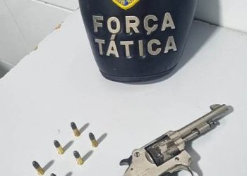 Menor é apreendido com revólver em Sooretama após tiroteio