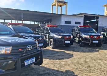 Projeto de Ressocialização no CDRL de Linhares entrega cinco viaturas reformadas à Polícia Penal do ES