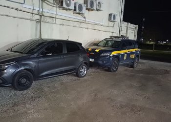 Veículo clonado é apreendido pela PRF em Linhares; motorista e passageiro acabam na delegacia