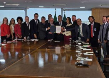 Histórico! Curso de Medicina da Ufes é autorizado para São Mateus com presença de Lula e Casagrande