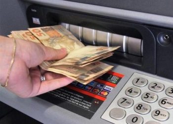 Casagrande anuncia abono de quase 4.000 para servidores estaduais do Espírito Santo