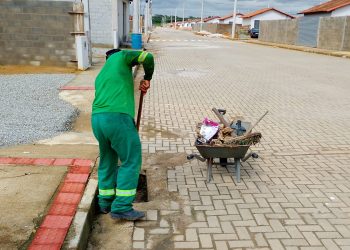 Resposta Rápida: Prefeitura atua em várias frentes de trabalho para minimizar os impactos das chuvas em Linhares