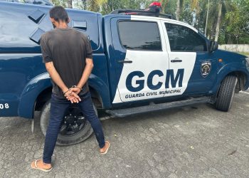 Guarda Civil de Linhares prende homem com mandado de prisão em aberto durante patrulhamento no Centro