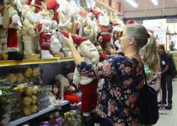 Comércio de Linhares passa a funcionar em horário especial de Natal à partir desta quarta (17)