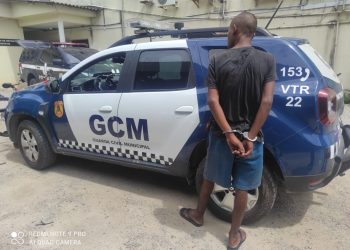 Homem é preso em flagrante por furto em farmácia no Centro de Linhares