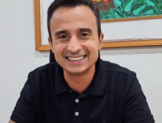 26 milhões sem licitação: prefeito de Linhares Lucas Scaramussa enfrenta quarta manifestação de servidores, em apenas um ano