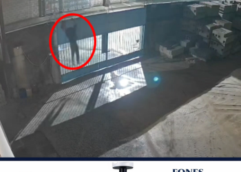 VÍDEO – PM apreende mais de 1 kg de maconha em Linhares e suspeito foge pulando muros e telhados