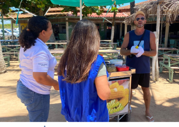 Vigilância Sanitária de Linhares orienta comerciantes para um verão mais seguro nas praias