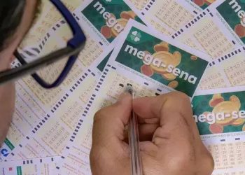 Mega-Sena acumula, mas cinco apostas de Linhares faturam prêmios na quadra