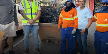 Prefeitura continua com retirada de fios inutilizados de postes e trechos do centro da cidade serão interditados no domingo (8)