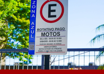 Linhares muda estacionamento e levanta dúvida: como será fiscalizada a placa das motos virada para a calçada?