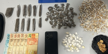 Cadela Pantera encontra esconderijo de drogas e menor é apreendido no bairro Aviso