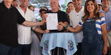 Governo do Estado amplia investimentos em Vila Pavão com obras, equipamentos e novos repasses