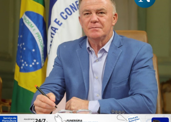 Casagrande anuncia que renunciará ao cargo de governador para disputa ao Senado pelo ES